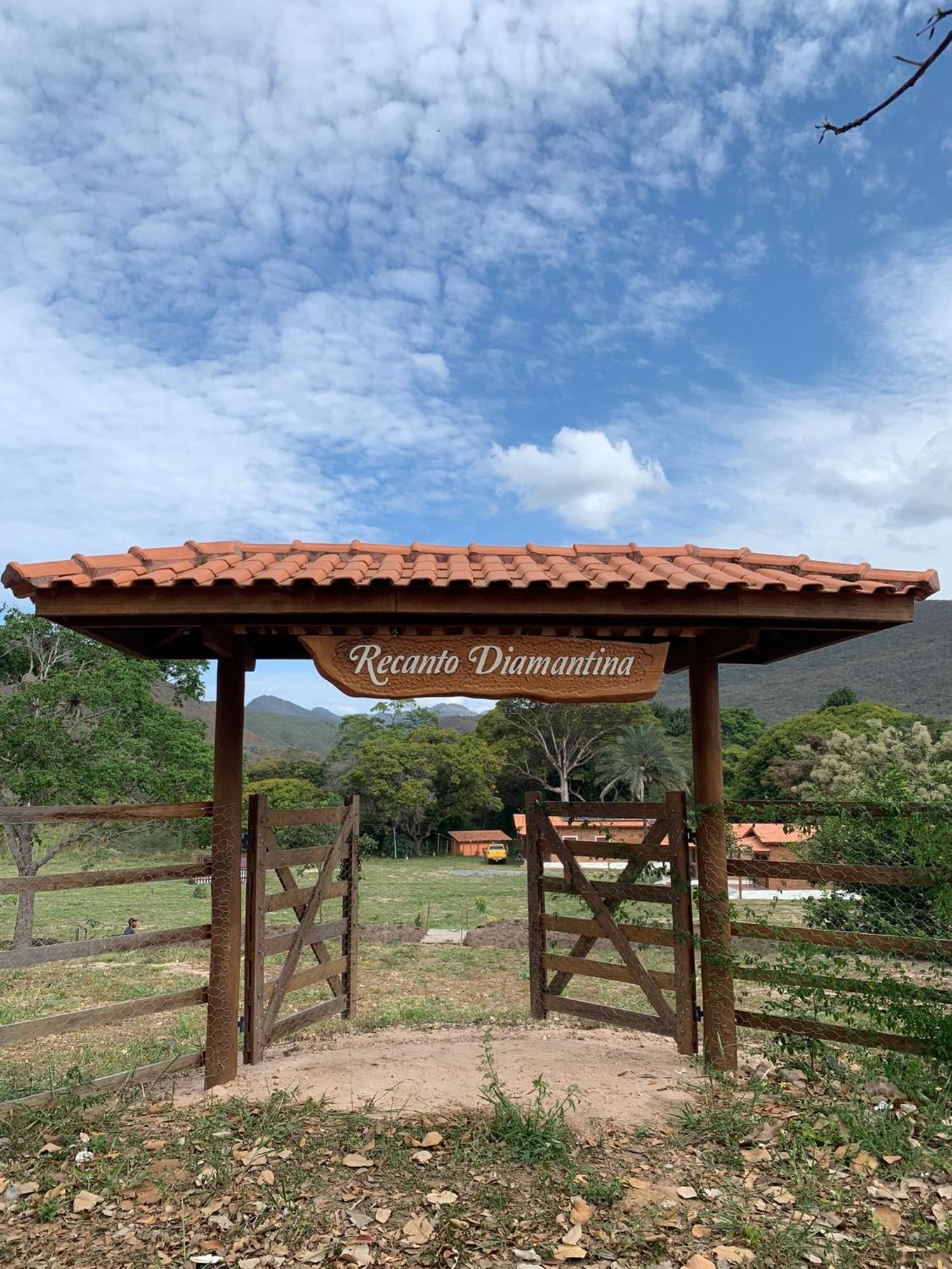 Chale Topazio No Recanto Diamantina Entre Palmeiras E Capao Holiday home Palmeiras (Bahia)